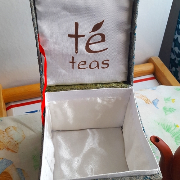 NIB Te Teas Terracotta Ceremony Teapot in Ornate Box - Picture 3 of 12